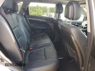 2013 Kia Sorento EX с VIN 5XYKUDA22DG365462, выставлен на аукционе Copart как лот 56941515 с пробегом 177 440 миль миль и Списание • Salvage title. История ставок и продаж доступна на DreamBid. Изображение 10.