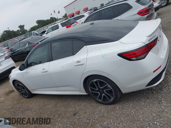 2024 Nissan Sentra SR with VIN 3N1AB8DVXRY378822, listed as a IAAI auction lot 42279641 with 8,042 mi miles and . Bid and sale history available at DreamBid. Image 14.