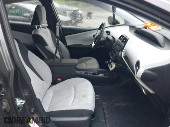 2017 Toyota Prius Two with VIN JTDKBRFU0H3578319, listed as a IAAI auction lot 42296867 with 84,316 mi miles and . Bid and sale history available at DreamBid. Image 5.