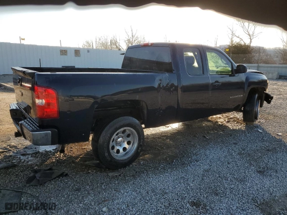 2007 Chevrolet Silverado 1500 Work Truck with VIN 1GCEC19C97Z506481, listed as a Copart auction lot 48399725 with 228,901 mi miles and Non Repairable. Bid and sale history available at carsss.com. Image 3.