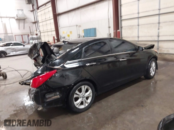2011 Hyundai Sonata Limited z VIN 5NPEC4AC3BH070787, wystawiony jako IAAI lot #42271628 z przebiegiem 197 310 mil mil oraz . Historia ofert i sprzedaży dostępna na DreamBid. Obrazek 4.