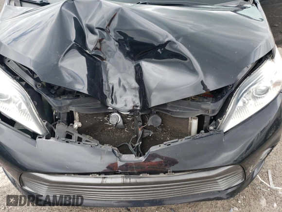 2019 Toyota Sienna XLE Auto Access Seat с VIN 5TDYZ3DC8KS978485, выставлен на аукционе Copart как лот 52772225 с пробегом 194 361 миль миль и Чистый • Clean title. История ставок и продаж доступна на DreamBid. Изображение 13.