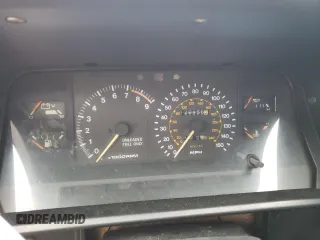 1986 Toyota MR2 z VIN JT2AW15C3G0056187, wystawiony jako Copart lot #45431545 z przebiegiem 128 456 mil mil oraz Tytuł czysty. Historia ofert i sprzedaży dostępna na DreamBid. Obrazek 9.