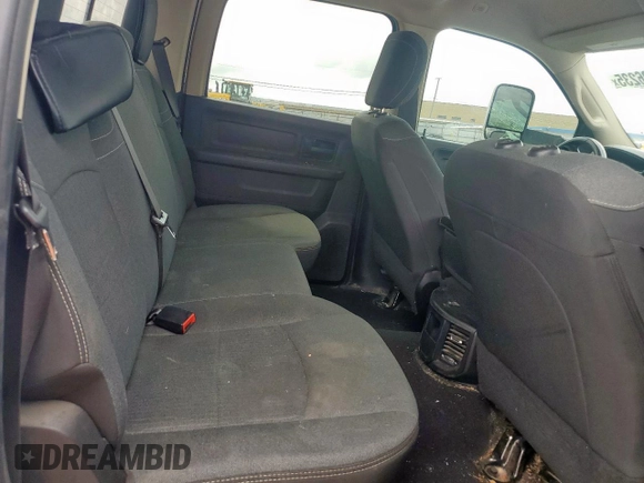 2020 Ram 2500 Tradesman z VIN 3C6UR5HLXLG250095, wystawiony jako Copart lot #54926235 z przebiegiem 197 992 mil mil oraz Nie do naprawy • Non repairable. Historia ofert i sprzedaży dostępna na DreamBid. Obrazek 10.