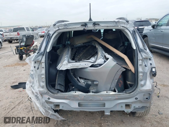 2018 Jeep Compass Sport with VIN 3C4NJCAB0JT250928, listed as a IAAI auction lot 41408079 with 110,422 mi miles. Bid and sale history available at carsss.com. Image 17.