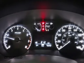 2015 Nissan Sentra SV z VIN 3N1AB7AP9FY382176, wystawiony jako IAAI lot #41168037 z przebiegiem 75 292 mil mil oraz . Historia ofert i sprzedaży dostępna na DreamBid. Obrazek 7.