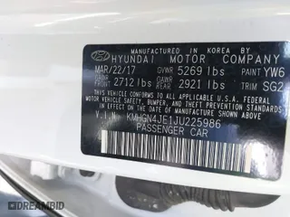 2018 Genesis G80 3.8L with VIN KMHGN4JE1JU225986, listed as a IAAI auction lot 39921592 with 30,509 mi miles. Bid and sale history available at carsss.com. Image 9.