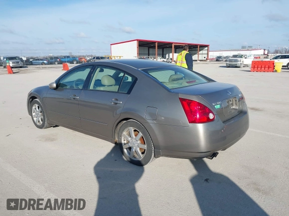 2006 Nissan Maxima 3.5 SL with VIN 1N4BA41E86C843190, listed as a IAAI auction lot 41485367 with 215,730 mi miles. Bid and sale history available at carsss.com. Image 3.