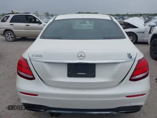 2017 Mercedes-Benz E-Class E 300 Luxury with VIN WDDZF4JB6HA221868, listed as a IAAI auction lot 41916237 with 56,648 mi miles. Bid and sale history available at carsss.com. Image 17.