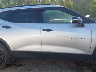 2021 Chevrolet Blazer LT with VIN 3GNKBCRS3MS583534, listed as a IAAI auction lot 42063758 with 25,920 mi miles and . Bid and sale history available at DreamBid. Image 13.