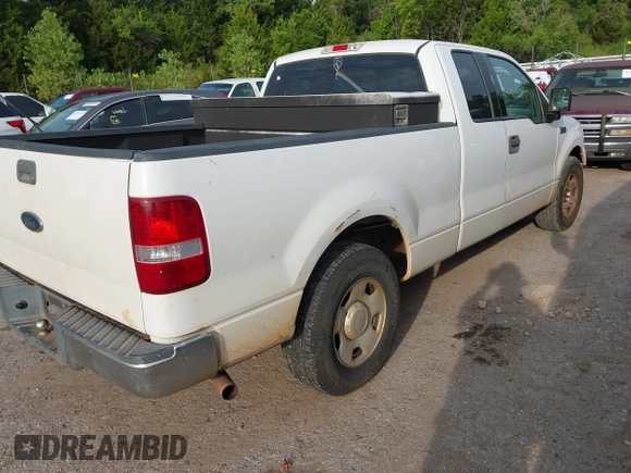 2004 Ford F-150 STX с VIN 1FTRX12W24NA10953, выставлен на аукционе IAAI как лот 42763234 с пробегом 262 484 миль миль и . История ставок и продаж доступна на DreamBid. Изображение 4.
