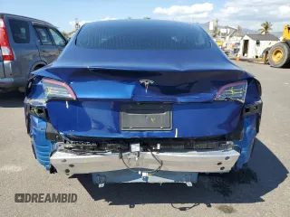 2020 Tesla Model 3 Standard Range Plus z VIN 5YJ3E1EA2LF775170, wystawiony jako Copart lot #46892785 z przebiegiem 48 539 mil mil oraz Szkoda całkowita • Salvage title. Historia ofert i sprzedaży dostępna na DreamBid. Obrazek 6.