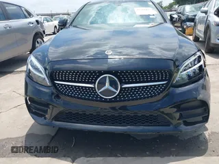 2019 Mercedes-Benz C 300 с VIN WDDWJ8DBXKF827124, выставлен на аукционе IAAI как лот 42391477 с пробегом 72 546 миль миль и . История ставок и продаж доступна на DreamBid. Изображение 6.