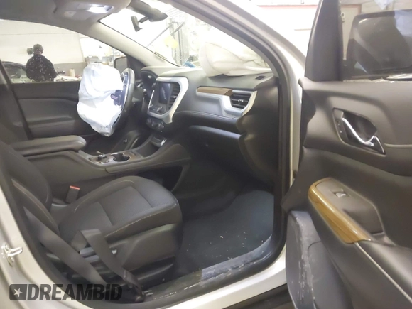 2020 GMC Acadia SLE z VIN 1GKKNRLS6LZ168578, wystawiony jako IAAI lot #41659693 z przebiegiem 59 182 mil mil oraz . Historia ofert i sprzedaży dostępna na DreamBid. Obrazek 5.