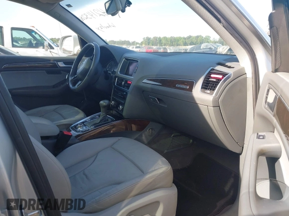 2013 Audi Q5 Premium Plus with VIN WA1LFAFP5DA072117, listed as a IAAI auction lot 42143286 with 235,199 mi miles. Bid and sale history available at carsss.com. Image 5.