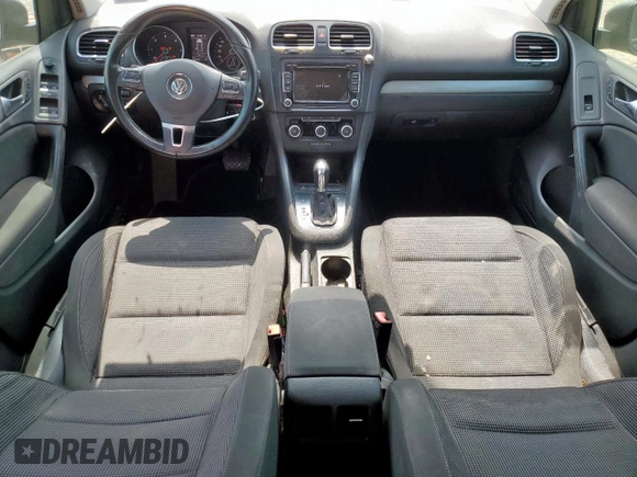 2012 Volkswagen Golf TDI z VIN WVWDM7AJXCW009568, wystawiony jako Copart lot #57956365 z przebiegiem 168 640 mil mil oraz Czysty tytuł • Clean title. Historia ofert i sprzedaży dostępna na DreamBid. Obrazek 8.