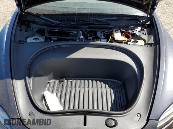 2025 Tesla Model 3 Long Range с VIN 5YJ3E1EBXSF939496, выставлен на аукционе Copart как лот 47140905 с пробегом 641 миль миль и Списание • Salvage title. История ставок и продаж доступна на DreamBid. Изображение 13.