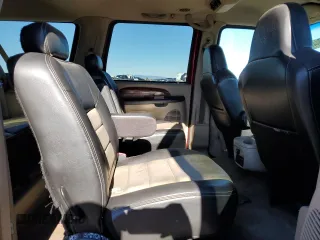 2005 Ford Excursion Eddie Bauer с VIN 1FMSU45P45ED48416, выставлен на аукционе Copart как лот 82847844 с пробегом 190 717 миль миль и Чистый • Clean title. История ставок и продаж доступна на DreamBid. Изображение 10.