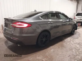 2019 Ford Fusion SE with VIN 3FA6P0HD9KR103813, listed as a IAAI auction lot 41471645 with 89,249 mi miles and . Bid and sale history available at carsss.com. Image 4.