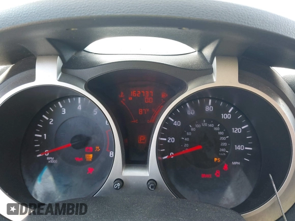 2013 Nissan Juke SV with VIN JN8AF5MR7DT211701, listed as a IAAI auction lot 41813336 with 162,737 mi miles. Bid and sale history available at carsss.com. Image 7.