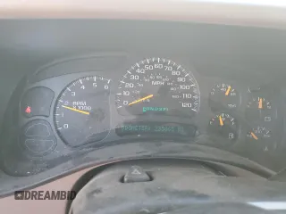 2004 Chevrolet Suburban Z71 with VIN 3GNFK16Z24G262479, listed as a Copart auction lot 43009035 with 235,865 mi miles and Salvage Title. Bid and sale history available at carsss.com. Image 9.