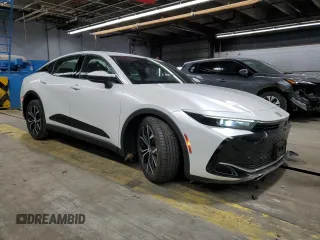 2023 Toyota Crown XLE z VIN JTDAAAAF3P3014834, wystawiony jako Copart lot #50946785 z przebiegiem 28 117 mil mil oraz Szkoda całkowita • Salvage title. Historia ofert i sprzedaży dostępna na DreamBid. Obrazek 4.