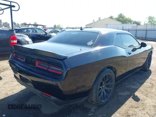 2019 Dodge Challenger R/T Scat Pack z VIN 2C3CDZFJ9KH556896, wystawiony jako IAAI lot #41892608 z przebiegiem 60 747 mil mil oraz . Historia ofert i sprzedaży dostępna na DreamBid. Obrazek 4.