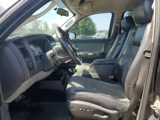 2008 Dodge Dakota с VIN 1D7HW68NX8S518529, выставлен на аукционе Copart как лот 68526004 с пробегом 160 000 миль миль и На запчасти • Non repairable. История ставок и продаж доступна на DreamBid. Изображение 7.