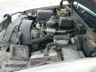 1996 Chevrolet Silverado 2500 с VIN 1GCGC29R9TE265378, выставлен на аукционе IAAI как лот 41081778 с пробегом 345 615 миль миль и . История ставок и продаж доступна на DreamBid. Изображение 20.