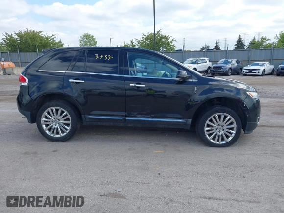 2013 Lincoln MKX with VIN 2LMDJ6JK9DBL37711, listed as a IAAI auction lot 42193737 with 188,360 mi miles. Bid and sale history available at carsss.com. Image 13.