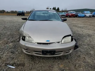 2001 Chevrolet Cavalier LS with VIN 1G1JF524317156177, listed as a Copart auction lot 84029994 with 135,035 mi miles and Salvage Title. Bid and sale history available at carsss.com. Image 5.