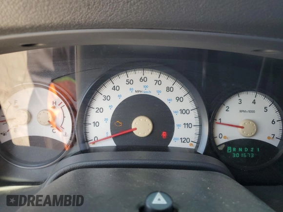 2005 Dodge Durango SXT with VIN 1D4HB38N65F614038, listed as a Copart auction lot 63580585 with 301,673 mi miles and Salvage title. Bid and sale history available at DreamBid. Image 9.