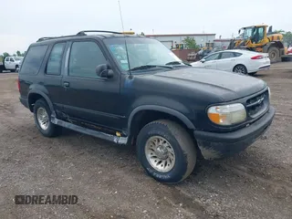 1998 Ford Explorer Sport with VIN 1FMYU22X6WUB65948, listed as a IAAI auction lot 42542594 with Not provided miles and . Bid and sale history available at DreamBid. Image 1.