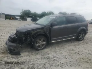 2015 Dodge Journey Crossroad z VIN 3C4PDCGB7FT611571, wystawiony jako Copart lot #53947325 z przebiegiem 140 825 mil mil oraz Szkoda całkowita • Salvage title. Historia ofert i sprzedaży dostępna na DreamBid. Obrazek 1.