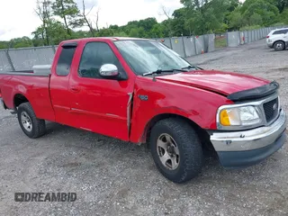 2002 Ford F-150 XL z VIN 2FTRX17222CA63516, wystawiony jako IAAI lot #42326767 z przebiegiem 206 181 mil mil oraz . Historia ofert i sprzedaży dostępna na DreamBid. Obrazek 1.