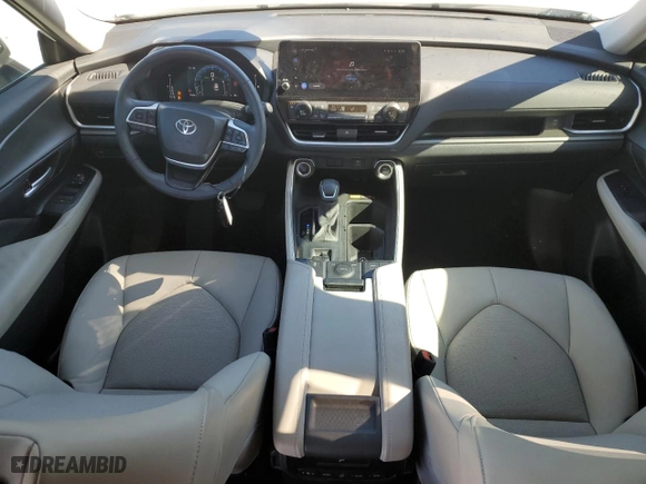 2024 Toyota Grand Highlander XLE with VIN 5TDAAAA56RS008910, listed as a Copart auction lot 46228865 with NaN miles and Salvage Title. Bid and sale history available at carsss.com. Image 8.