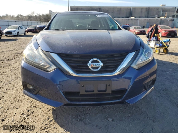 2018 Nissan Altima 2.5 SR with VIN 1N4AL3AP7JC245960, listed as a Copart auction lot 42576015 with 92,216 mi miles and Salvage Title. Bid and sale history available at carsss.com. Image 5.
