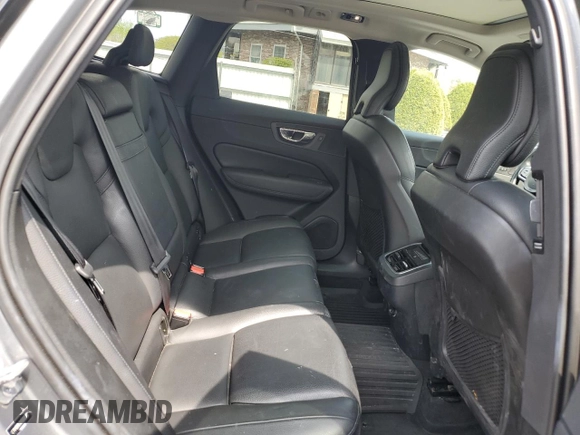 2019 Volvo XC60 Inscription with VIN LYV102RL0KB298567, listed as a Copart auction lot 54501325 with 31,777 mi miles and Salvage title. Bid and sale history available at DreamBid. Image 11.