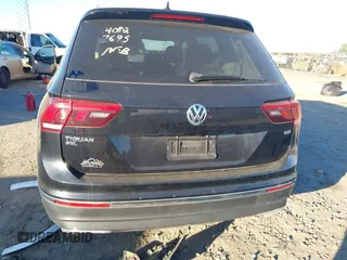 2018 Volkswagen Tiguan SEL with VIN 3VV3B7AX7JM117053, listed as a IAAI auction lot 40827695 with 71,489 mi miles and . Bid and sale history available at DreamBid. Image 16.