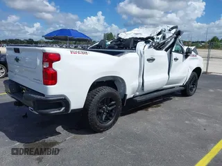 2024 Chevrolet Silverado 1500 Custom Trail Boss with VIN 3GCUDCED6RG354939, listed as a IAAI auction lot 40639035 with 42 mi miles. Bid and sale history available at carsss.com. Image 4.