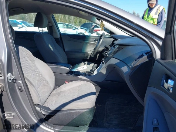 2013 Hyundai Sonata GLS with VIN 5NPEB4AC4DH563027, listed as a IAAI auction lot 42049183 with 157,896 mi miles. Bid and sale history available at carsss.com. Image 5.