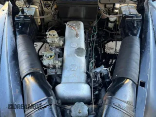 1952 Mercedes-Benz 300 with VIN 0143652, listed as a Copart auction lot 48265255 with 92,199 mi miles and Clean Title. Bid and sale history available at DreamBid. Image 7.
