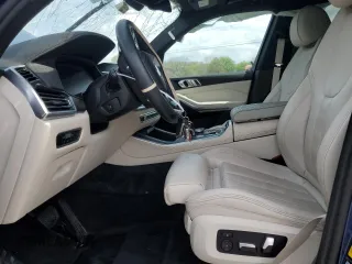 2022 BMW X5 xDrive40i z VIN 5UXCR6C05N9K39353, wystawiony jako Copart lot #51664805 z przebiegiem Nie podano mil oraz Szkoda całkowita • Salvage title. Historia ofert i sprzedaży dostępna na DreamBid. Obrazek 7.