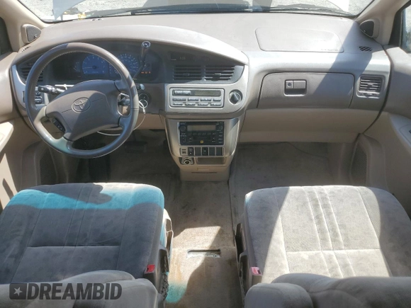 2001 Toyota Sienna LE z VIN 4T3ZF13C01U340313, wystawiony jako Copart lot #57176485 z przebiegiem 137 449 mil mil oraz Szkoda całkowita • Salvage title. Historia ofert i sprzedaży dostępna na DreamBid. Obrazek 8.