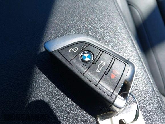 2019 BMW 3 Series 330i xDrive with VIN WBA5R7C59KFH30971, listed as a IAAI auction lot 42005244 with 59,514 mi miles and . Bid and sale history available at DreamBid. Image 11.
