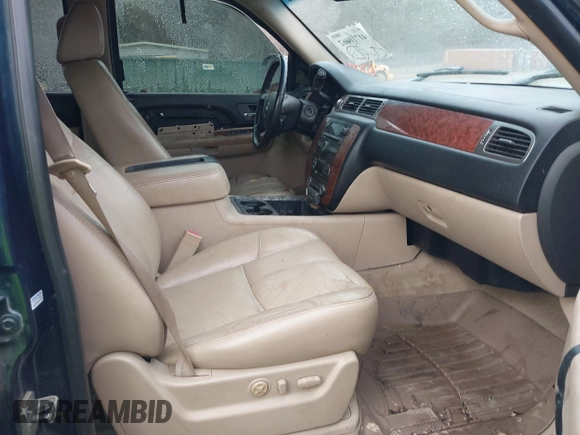 2007 Chevrolet Avalanche 1LT with VIN 3GNEC12087G166652, listed as a IAAI auction lot 41710462 with Not provided miles and . Bid and sale history available at DreamBid. Image 5.