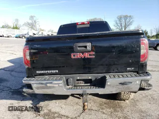 2017 GMC Sierra 1500 SLT z VIN 3GTU2NEJ5HG179959, wystawiony jako Copart lot #53808445 z przebiegiem 131 362 mil mil oraz Czysty tytuł • Clean title. Historia ofert i sprzedaży dostępna na DreamBid. Obrazek 6.