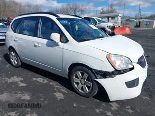 2008 Kia Rondo LX with VIN KNAFG526187171280, listed as a IAAI auction lot 41602670 with 85,728 mi miles. Bid and sale history available at carsss.com. Image 1.