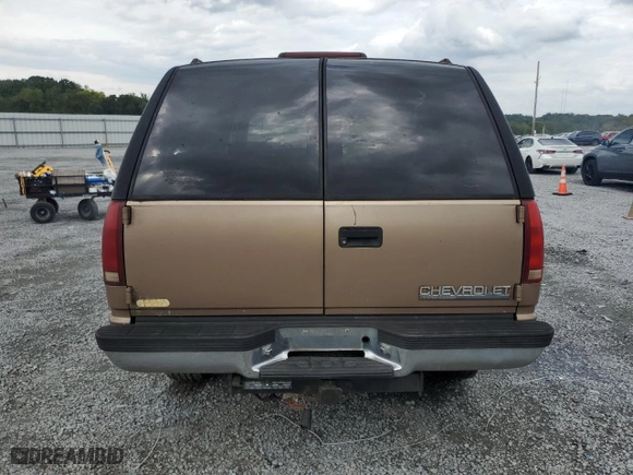 1995 Chevrolet Tahoe with VIN 1GNEK13K2SJ439871, listed as a Copart auction lot 73173034 with 274,829 mi miles and Salvage Title. Bid and sale history available at carsss.com. Image 6.
