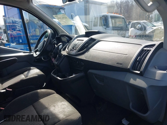 2016 Ford Transit XL z VIN 1FBZX2ZM2GKA65763, wystawiony jako IAAI lot #41912092 z przebiegiem 208 401 mil mil oraz . Historia ofert i sprzedaży dostępna na DreamBid. Obrazek 5.